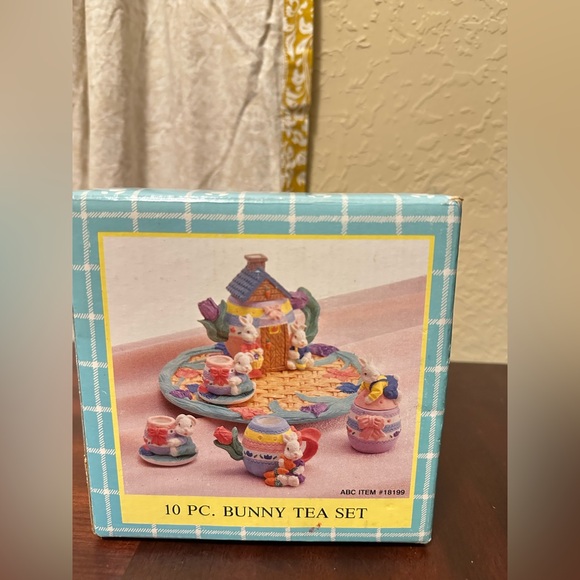 Easter Bunny 10 Pcs Tea set, a.ns Miniature Resin tea set with plates & tray. - Picture 2 of 11